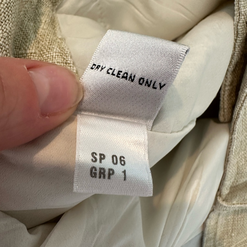 St. John Sport Women’s Linen Beige Shorts (Size 12) - Picture 7 of 11